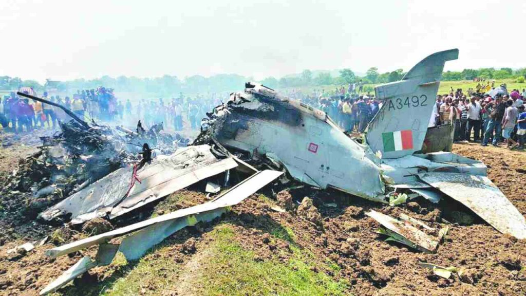 రాజస్థాన్​ లో కుప్పకూలిన ఎయిర్ ఫోర్స్​ విమానం